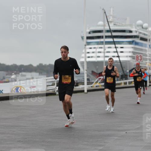 13.09.2026 - Kiel Lauf Andreas Tolksdorf http://msf.ph/oto/10474712 13.09.2026 11:46:40 Kiellinie 4, 39, 2893, 2677, 3 meine-sportfotos.de