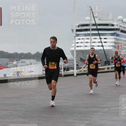 13.09.2026 - Kiel Lauf Andreas Tolksdorf http://msf.ph/oto/10474719 13.09.2026 11:46:40 Kiellinie 4, 2893, 2677, 3 meine-sportfotos.de