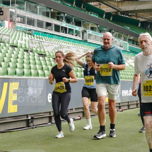 13.09.2026 - 21. swb-Marathon Bremen Michael Burmester http://msf.ph/oto/10474737 13.09.2026 10:38:26 Laufen im Stadion 10090, 10091, 10139, 10150, 10168, 10188, 10190, 10204, 10205, 10238, 10259, 10260, 10273, 10274, 10283, 10305, 10315, 10323, 10327, 10360, 10363, 10364, 10370, 10375, 10376, 10378, 10404, 10432, 10444, 10457, 10465, 10469, 10488, 10505, 10510, 10516, 10526, 10595, 10598, 10630, 10645, 10654, 10661, 10663, 10664, 10674, 10681, 10682, 10686, 10695, 10697, 10802, 10823 meine-sportfotos.de