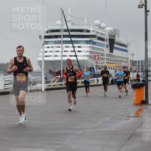 13.09.2026 - Kiel Lauf Andreas Tolksdorf http://msf.ph/oto/10474759 13.09.2026 11:46:43 Kiellinie 2677, 3, 2 meine-sportfotos.de