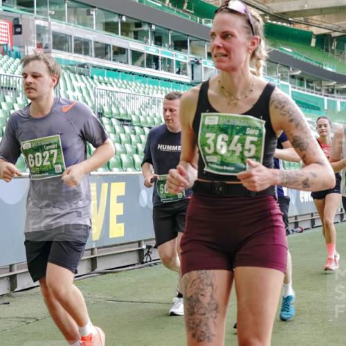 13.09.2026 - 21. swb-Marathon Bremen Michael Burmester http://msf.ph/oto/10474818 13.09.2026 13:16:10 Laufen im Stadion 134, 143, 153, 231, 263, 266, 267, 271, 300, 414, 598, 612, 653, 990, 1047, 1185, 1312, 1465, 1539, 1825, 1874, 1987, 2013, 2218, 2235, 2259, 2351, 2359, 2363, 2381, 2385, 2386, 2466, 2468, 2484, 2562, 2579, 2664, 2667, 2678, 2690, 2691, 2698, 2737, 2760, 2778, 2783, 2797, 2799, 2821, 2846, 2859, 2861, 2865, 2874, 2958, 2974, 2996, 3001, 3075, 3133, 3157, 3165, 3185, 3213, 3237, 3265, 3331, 3355, 3366, 3382, 3387, 3486, 3501, 3512, 3670, 3680, 3829, 4034, 4306, 703 meine-sportfotos.de