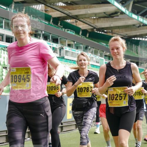 13.09.2026 - 21. swb-Marathon Bremen Michael Burmester http://msf.ph/oto/10474823 13.09.2026 10:38:29 Laufen im Stadion 10090, 10091, 10135, 10139, 10150, 10168, 10188, 10190, 10204, 10205, 10238, 10259, 10260, 10273, 10274, 10283, 10305, 10315, 10323, 10360, 10363, 10364, 10370, 10375, 10376, 10378, 10404, 10432, 10444, 10457, 10465, 10469, 10488, 10505, 10510, 10511, 10516, 10526, 10595, 10598, 10609, 10630, 10645, 10654, 10661, 10662, 10663, 10664, 10674, 10681, 10682, 10686, 10695, 10697, 10802, 10823 meine-sportfotos.de