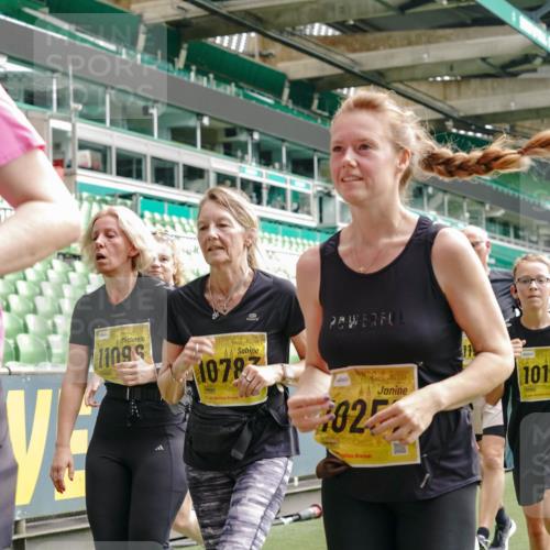 13.09.2026 - 21. swb-Marathon Bremen Michael Burmester http://msf.ph/oto/10474844 13.09.2026 10:38:29 Laufen im Stadion 10090, 10091, 10135, 10139, 10150, 10168, 10188, 10190, 10204, 10205, 10238, 10259, 10260, 10273, 10274, 10283, 10305, 10315, 10323, 10360, 10363, 10364, 10370, 10375, 10376, 10378, 10404, 10432, 10444, 10457, 10465, 10469, 10488, 10505, 10510, 10511, 10516, 10526, 10595, 10598, 10609, 10630, 10645, 10654, 10661, 10662, 10663, 10664, 10674, 10681, 10682, 10686, 10695, 10697, 10802, 10823 meine-sportfotos.de