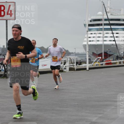 13.09.2026 - Kiel Lauf Andreas Tolksdorf http://msf.ph/oto/10474877 13.09.2026 11:46:54 Kiellinie 4, 8912, 10038, 3 meine-sportfotos.de