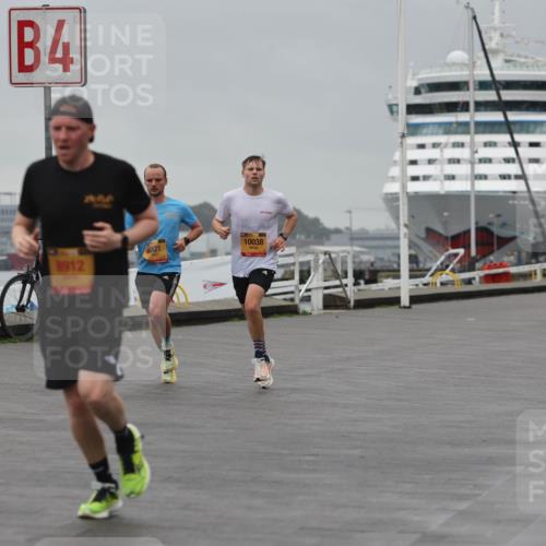 13.09.2026 - Kiel Lauf Andreas Tolksdorf http://msf.ph/oto/10474882 13.09.2026 11:46:55 Kiellinie 15, 4, 8912, 8921, 10038, 3 meine-sportfotos.de