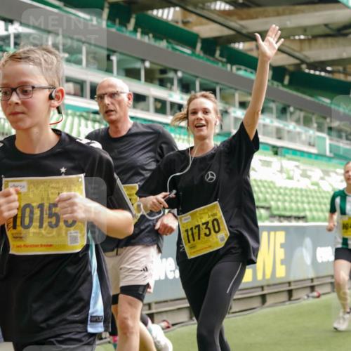 13.09.2026 - 21. swb-Marathon Bremen Michael Burmester http://msf.ph/oto/10474915 13.09.2026 10:38:31 Laufen im Stadion 10090, 10091, 10135, 10139, 10150, 10168, 10188, 10190, 10204, 10205, 10238, 10259, 10260, 10273, 10274, 10283, 10305, 10315, 10323, 10360, 10363, 10364, 10370, 10375, 10376, 10378, 10404, 10432, 10444, 10457, 10465, 10469, 10488, 10505, 10510, 10511, 10516, 10526, 10595, 10598, 10609, 10630, 10645, 10654, 10661, 10662, 10663, 10664, 10674, 10681, 10682, 10686, 10695, 10697, 10802, 10823 meine-sportfotos.de