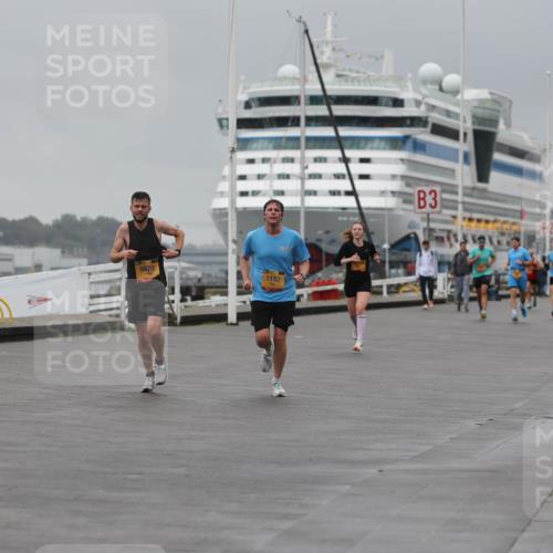 13.09.2026 - Kiel Lauf Andreas Tolksdorf http://msf.ph/oto/10474943 13.09.2026 11:47:03 Kiellinie 34, 6870, 1182, 3 meine-sportfotos.de