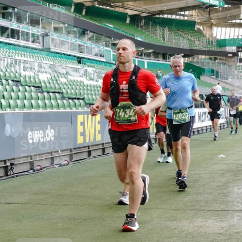 13.09.2026 - 21. swb-Marathon Bremen Michael Burmester http://msf.ph/oto/10474958 13.09.2026 13:16:16 Laufen im Stadion 134, 143, 153, 231, 263, 266, 267, 271, 300, 414, 449, 598, 612, 653, 990, 1047, 1185, 1312, 1465, 1539, 1825, 1874, 1987, 2013, 2218, 2235, 2259, 2351, 2359, 2363, 2381, 2385, 2386, 2466, 2468, 2484, 2562, 2579, 2664, 2667, 2678, 2690, 2691, 2698, 2737, 2760, 2778, 2783, 2797, 2799, 2821, 2846, 2859, 2861, 2874, 2958, 2974, 2996, 3001, 3075, 3133, 3157, 3165, 3185, 3213, 3237, 3265, 3331, 3355, 3366, 3382, 3387, 3486, 3501, 3506, 3512, 3670, 3829, 4306 meine-sportfotos.de
