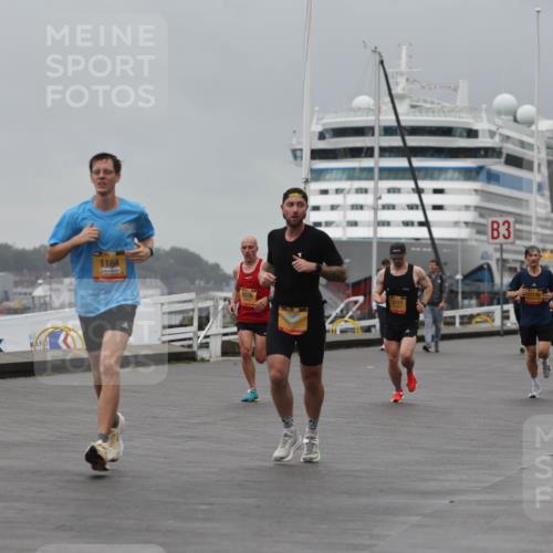 13.09.2026 - Kiel Lauf Andreas Tolksdorf http://msf.ph/oto/10475034 13.09.2026 11:47:20 Kiellinie 4, 1164, 8230, 5117, 3, 111385 meine-sportfotos.de