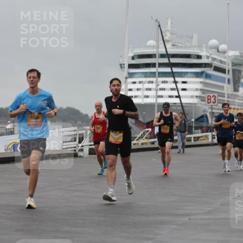 13.09.2026 - Kiel Lauf Andreas Tolksdorf http://msf.ph/oto/10475037 13.09.2026 11:47:20 Kiellinie 4, 3, 5117, 11138 meine-sportfotos.de
