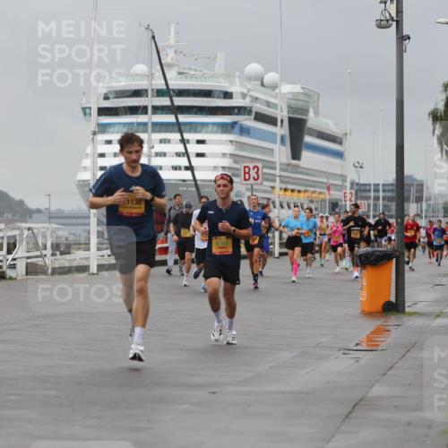 13.09.2026 - Kiel Lauf Andreas Tolksdorf http://msf.ph/oto/10475117 13.09.2026 11:47:24 Kiellinie 455, 1138, 3 meine-sportfotos.de