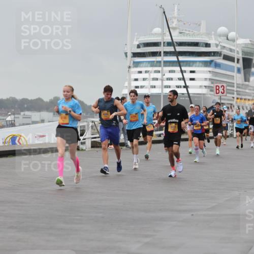 13.09.2026 - Kiel Lauf Andreas Tolksdorf http://msf.ph/oto/10475239 13.09.2026 11:47:34 Kiellinie 8233, 4, 746, 4590, 3673, 3 meine-sportfotos.de