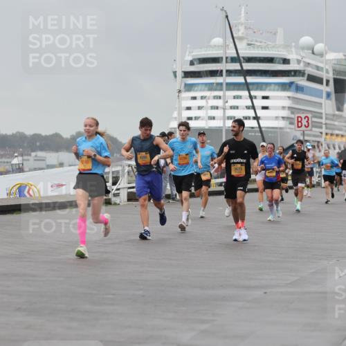 13.09.2026 - Kiel Lauf Andreas Tolksdorf http://msf.ph/oto/10475240 13.09.2026 11:47:34 Kiellinie 4, 8233, 4590, 6296, 3673, 3 meine-sportfotos.de