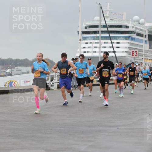 13.09.2026 - Kiel Lauf Andreas Tolksdorf http://msf.ph/oto/10475243 13.09.2026 11:47:34 Kiellinie 4, 4590, 5746, 6296, 3673, 3 meine-sportfotos.de