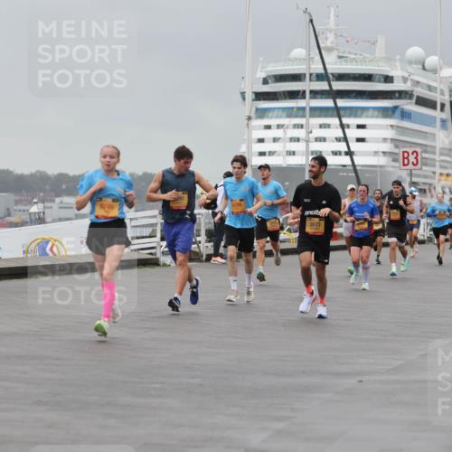 13.09.2026 - Kiel Lauf Andreas Tolksdorf http://msf.ph/oto/10475259 13.09.2026 11:47:34 Kiellinie 4, 6746, 6296, 3673, 3 meine-sportfotos.de