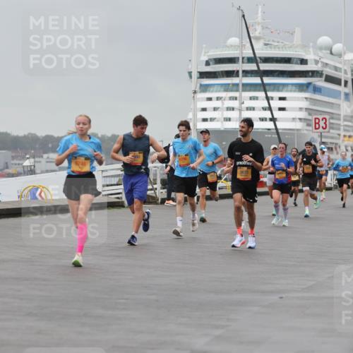 13.09.2026 - Kiel Lauf Andreas Tolksdorf http://msf.ph/oto/10475261 13.09.2026 11:47:34 Kiellinie 4, 590, 6296, 6746, 3673, 681, 3 meine-sportfotos.de