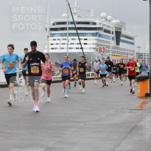 13.09.2026 - Kiel Lauf Andreas Tolksdorf http://msf.ph/oto/10475287 13.09.2026 11:47:36 Kiellinie 6296, 3673, 408, 3, 1 meine-sportfotos.de