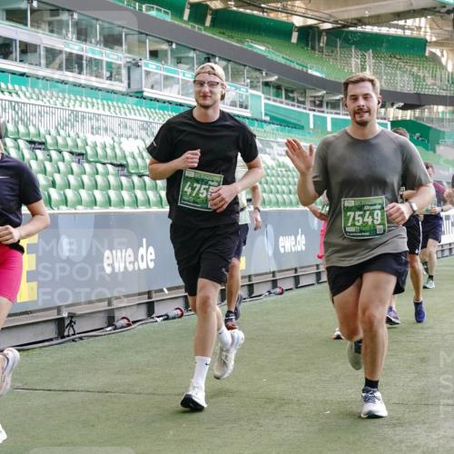 13.09.2026 - 21. swb-Marathon Bremen Michael Burmester http://msf.ph/oto/10475301 13.09.2026 13:16:28 Laufen im Stadion 134, 143, 153, 231, 263, 266, 267, 271, 449, 598, 612, 653, 990, 1057, 1185, 1312, 1465, 1539, 1813, 1825, 1874, 1987, 2013, 2067, 2218, 2235, 2259, 2351, 2359, 2363, 2381, 2385, 2386, 2466, 2468, 2484, 2532, 2550, 2562, 2579, 2586, 2664, 2667, 2678, 2698, 2760, 2778, 2783, 2797, 2799, 2821, 2846, 2859, 2874, 2958, 2974, 2996, 3001, 3075, 3104, 3133, 3157, 3165, 3185, 3195, 3213, 3237, 3265, 3331, 3366, 3382, 3387, 3479, 3486, 3501, 3506, 3512, 3670, 3829 meine-sportfotos.de
