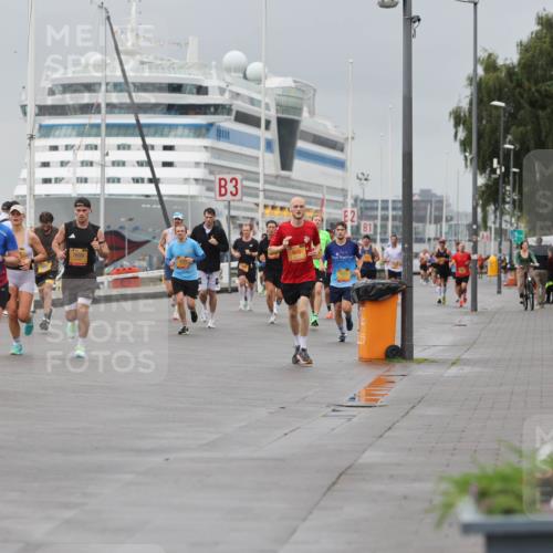 13.09.2026 - Kiel Lauf Andreas Tolksdorf http://msf.ph/oto/10475305 13.09.2026 11:47:38 Kiellinie 11408, 3, 10 meine-sportfotos.de