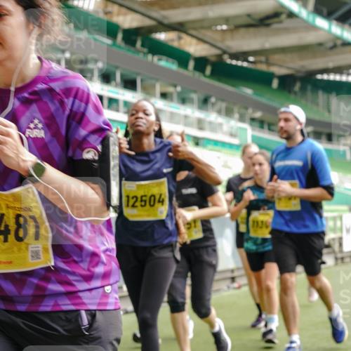 13.09.2026 - 21. swb-Marathon Bremen Michael Burmester http://msf.ph/oto/10475306 13.09.2026 10:38:42 Laufen im Stadion 10090, 10091, 10135, 10138, 10139, 10150, 10168, 10188, 10190, 10204, 10205, 10217, 10229, 10238, 10259, 10260, 10273, 10274, 10283, 10305, 10314, 10315, 10323, 10360, 10363, 10364, 10370, 10375, 10376, 10378, 10404, 10432, 10457, 10465, 10469, 10488, 10505, 10510, 10511, 10526, 10595, 10598, 10609, 10619, 10630, 10645, 10654, 10661, 10662, 10664, 10674, 10681, 10682, 10686, 10695, 10697, 10802, 10823 meine-sportfotos.de