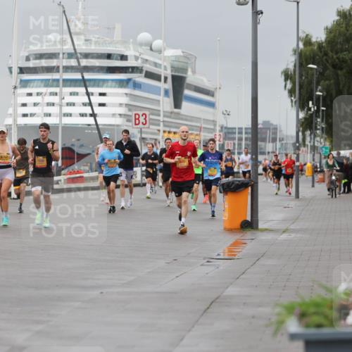 13.09.2026 - Kiel Lauf Andreas Tolksdorf http://msf.ph/oto/10475313 13.09.2026 11:47:38 Kiellinie 5681, 9767, 3, 100 meine-sportfotos.de