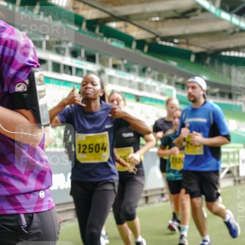 13.09.2026 - 21. swb-Marathon Bremen Michael Burmester http://msf.ph/oto/10475316 13.09.2026 10:38:43 Laufen im Stadion 10090, 10091, 10135, 10138, 10139, 10150, 10168, 10188, 10190, 10204, 10205, 10217, 10229, 10238, 10259, 10260, 10273, 10274, 10283, 10305, 10314, 10315, 10323, 10360, 10363, 10364, 10370, 10375, 10376, 10378, 10404, 10432, 10457, 10465, 10469, 10488, 10505, 10510, 10511, 10526, 10595, 10598, 10609, 10619, 10630, 10645, 10654, 10661, 10662, 10664, 10674, 10681, 10682, 10686, 10695, 10697, 10802, 10823 meine-sportfotos.de