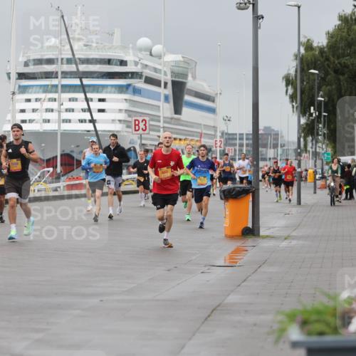 13.09.2026 - Kiel Lauf Andreas Tolksdorf http://msf.ph/oto/10475335 13.09.2026 11:47:39 Kiellinie 7659, 5981, 3, 2, 100 meine-sportfotos.de
