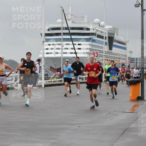 13.09.2026 - Kiel Lauf Andreas Tolksdorf http://msf.ph/oto/10475346 13.09.2026 11:47:40 Kiellinie 9767, 7659, 83, 2 meine-sportfotos.de