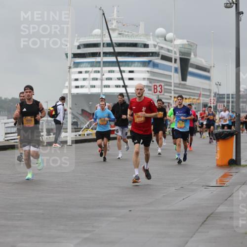 13.09.2026 - Kiel Lauf Andreas Tolksdorf http://msf.ph/oto/10475360 13.09.2026 11:47:40 Kiellinie 9767, 7659, 3, 81 meine-sportfotos.de