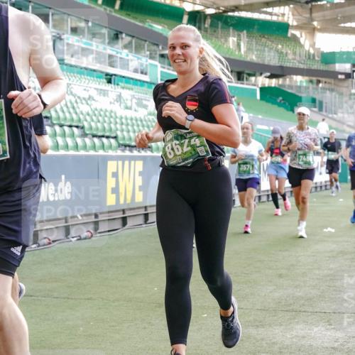 13.09.2026 - 21. swb-Marathon Bremen Michael Burmester http://msf.ph/oto/10475402 13.09.2026 13:16:31 Laufen im Stadion 134, 143, 153, 231, 263, 267, 271, 449, 588, 598, 612, 653, 990, 1057, 1185, 1312, 1465, 1539, 1813, 1825, 1874, 1987, 2013, 2067, 2218, 2235, 2259, 2351, 2359, 2363, 2381, 2385, 2386, 2468, 2484, 2532, 2550, 2562, 2579, 2586, 2655, 2664, 2667, 2678, 2698, 2760, 2778, 2783, 2797, 2799, 2821, 2846, 2859, 2874, 2958, 2974, 2996, 3001, 3075, 3104, 3133, 3157, 3165, 3185, 3195, 3213, 3237, 3265, 3314, 3331, 3366, 3382, 3387, 3479, 3486, 3501, 3506, 3512, 3670, 3829 meine-sportfotos.de