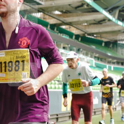 13.09.2026 - 21. swb-Marathon Bremen Michael Burmester http://msf.ph/oto/10475408 13.09.2026 10:38:46 Laufen im Stadion 10090, 10091, 10135, 10138, 10139, 10150, 10168, 10188, 10190, 10204, 10205, 10217, 10229, 10238, 10259, 10260, 10273, 10274, 10279, 10280, 10283, 10305, 10314, 10315, 10323, 10360, 10363, 10364, 10370, 10375, 10376, 10378, 10404, 10432, 10457, 10465, 10469, 10488, 10493, 10501, 10505, 10510, 10511, 10526, 10576, 10595, 10598, 10609, 10619, 10630, 10645, 10654, 10661, 10662, 10664, 10674, 10681, 10682, 10686, 10695, 10697, 10802, 10823 meine-sportfotos.de