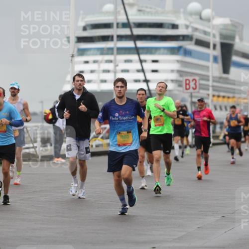 13.09.2026 - Kiel Lauf Andreas Tolksdorf http://msf.ph/oto/10475414 13.09.2026 11:47:44 Kiellinie 39, 2523, 017, 993, 38, 7003, 3 meine-sportfotos.de