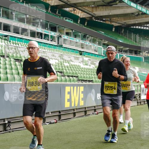 13.09.2026 - 21. swb-Marathon Bremen Michael Burmester http://msf.ph/oto/10475428 13.09.2026 10:38:48 Laufen im Stadion 10090, 10091, 10135, 10138, 10139, 10168, 10188, 10190, 10204, 10205, 10217, 10229, 10238, 10259, 10260, 10273, 10274, 10279, 10280, 10283, 10305, 10314, 10323, 10360, 10363, 10364, 10370, 10375, 10376, 10378, 10404, 10432, 10457, 10465, 10469, 10488, 10493, 10501, 10505, 10510, 10511, 10526, 10576, 10595, 10598, 10609, 10616, 10619, 10630, 10645, 10654, 10661, 10662, 10664, 10674, 10681, 10682, 10686, 10695, 10697, 10712, 10743, 10802, 10823 meine-sportfotos.de