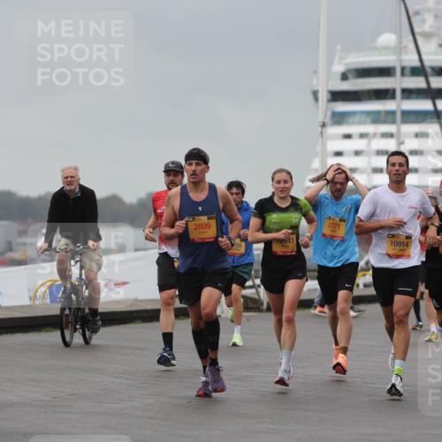 13.09.2026 - Kiel Lauf Andreas Tolksdorf http://msf.ph/oto/10475571 13.09.2026 11:47:54 Kiellinie 4, 195, 11, 392, 2809, 10911, 50, 3771, 39, 1429, 10914, 3 meine-sportfotos.de
