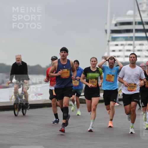 13.09.2026 - Kiel Lauf Andreas Tolksdorf http://msf.ph/oto/10475576 13.09.2026 11:47:54 Kiellinie 4, 38, 195, 2809, 39, 10911, 3771, 10914, 1429, 3 meine-sportfotos.de