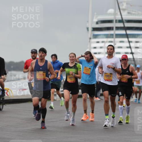 13.09.2026 - Kiel Lauf Andreas Tolksdorf http://msf.ph/oto/10475583 13.09.2026 11:47:55 Kiellinie 4, 39, 2809, 3, 3771, 10914, 4923, 10911 meine-sportfotos.de