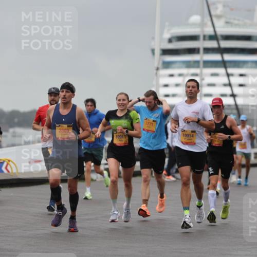 13.09.2026 - Kiel Lauf Andreas Tolksdorf http://msf.ph/oto/10475585 13.09.2026 11:47:55 Kiellinie 4, 38, 2809, 3, 3771, 10914, 4923, 10911 meine-sportfotos.de
