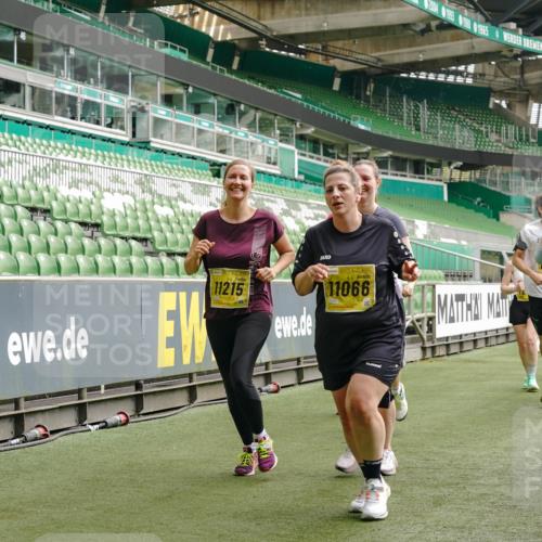 13.09.2026 - 21. swb-Marathon Bremen Michael Burmester http://msf.ph/oto/10475593 13.09.2026 10:38:53 Laufen im Stadion 10090, 10091, 10135, 10138, 10139, 10168, 10188, 10190, 10204, 10205, 10217, 10229, 10238, 10259, 10260, 10273, 10274, 10279, 10280, 10283, 10305, 10314, 10323, 10360, 10363, 10364, 10370, 10375, 10376, 10378, 10404, 10432, 10457, 10465, 10469, 10488, 10493, 10501, 10505, 10510, 10511, 10526, 10556, 10576, 10595, 10598, 10609, 10616, 10619, 10630, 10645, 10654, 10660, 10661, 10662, 10664, 10681, 10682, 10686, 10695, 10697, 10712, 10743, 10802, 10823 meine-sportfotos.de