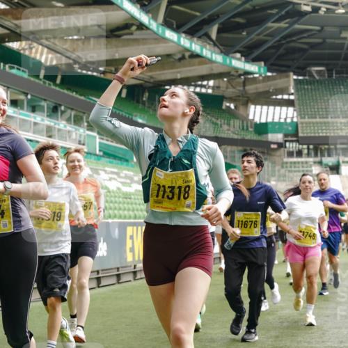13.09.2026 - 21. swb-Marathon Bremen Michael Burmester http://msf.ph/oto/10475615 13.09.2026 10:38:55 Laufen im Stadion 10090, 10091, 10135, 10138, 10139, 10168, 10188, 10190, 10204, 10205, 10217, 10229, 10238, 10259, 10260, 10273, 10274, 10279, 10280, 10283, 10305, 10314, 10323, 10360, 10363, 10364, 10370, 10375, 10376, 10378, 10404, 10432, 10457, 10465, 10469, 10488, 10493, 10501, 10505, 10510, 10511, 10526, 10556, 10576, 10595, 10609, 10616, 10619, 10630, 10645, 10654, 10660, 10661, 10662, 10664, 10681, 10682, 10686, 10695, 10697, 10712, 10743, 10802, 10823 meine-sportfotos.de