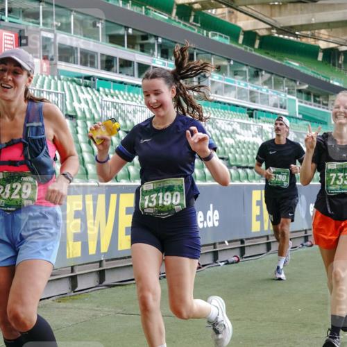 13.09.2026 - 21. swb-Marathon Bremen Michael Burmester http://msf.ph/oto/10475623 13.09.2026 13:16:38 Laufen im Stadion 134, 143, 153, 231, 263, 267, 271, 449, 588, 598, 612, 653, 990, 1057, 1185, 1312, 1465, 1539, 1813, 1825, 1874, 1987, 2013, 2067, 2096, 2218, 2235, 2259, 2351, 2359, 2363, 2381, 2385, 2386, 2389, 2468, 2532, 2550, 2562, 2579, 2586, 2655, 2664, 2667, 2678, 2698, 2760, 2778, 2783, 2797, 2799, 2821, 2846, 2859, 2874, 2958, 2974, 2996, 3001, 3075, 3104, 3133, 3157, 3165, 3185, 3195, 3213, 3237, 3265, 3314, 3331, 3366, 3382, 3387, 3479, 3486, 3501, 3506, 3512, 3829 meine-sportfotos.de