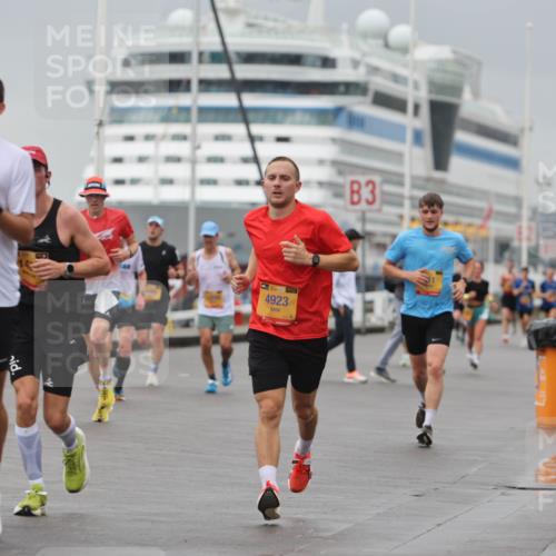 13.09.2026 - Kiel Lauf Andreas Tolksdorf http://msf.ph/oto/10475629 13.09.2026 11:47:57 Kiellinie 10914, 38, 4923, 3 meine-sportfotos.de