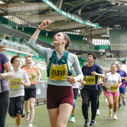 13.09.2026 - 21. swb-Marathon Bremen Michael Burmester http://msf.ph/oto/10475630 13.09.2026 10:38:55 Laufen im Stadion 10090, 10091, 10135, 10138, 10139, 10168, 10188, 10190, 10204, 10205, 10217, 10229, 10238, 10259, 10260, 10273, 10274, 10279, 10280, 10283, 10305, 10314, 10323, 10360, 10363, 10364, 10370, 10375, 10376, 10378, 10404, 10432, 10457, 10465, 10469, 10488, 10493, 10501, 10505, 10510, 10511, 10526, 10556, 10576, 10595, 10609, 10616, 10619, 10630, 10645, 10654, 10660, 10661, 10662, 10664, 10681, 10682, 10686, 10695, 10697, 10712, 10743, 10802, 10823 meine-sportfotos.de