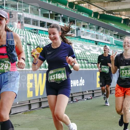 13.09.2026 - 21. swb-Marathon Bremen Michael Burmester http://msf.ph/oto/10475639 13.09.2026 13:16:38 Laufen im Stadion 134, 143, 153, 231, 263, 267, 271, 449, 588, 598, 612, 653, 990, 1057, 1185, 1312, 1465, 1539, 1813, 1825, 1874, 1987, 2013, 2067, 2096, 2218, 2235, 2259, 2351, 2359, 2363, 2381, 2385, 2386, 2389, 2468, 2532, 2550, 2562, 2579, 2586, 2655, 2664, 2667, 2678, 2698, 2760, 2778, 2783, 2797, 2799, 2821, 2846, 2859, 2874, 2958, 2974, 2996, 3001, 3075, 3104, 3133, 3157, 3165, 3185, 3195, 3213, 3237, 3265, 3314, 3331, 3366, 3382, 3387, 3479, 3486, 3501, 3506, 3512, 3829 meine-sportfotos.de