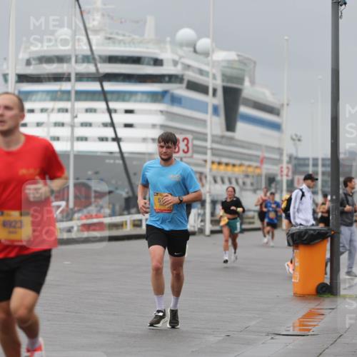 13.09.2026 - Kiel Lauf Andreas Tolksdorf http://msf.ph/oto/10475658 13.09.2026 11:47:58 Kiellinie 4823, 83 meine-sportfotos.de