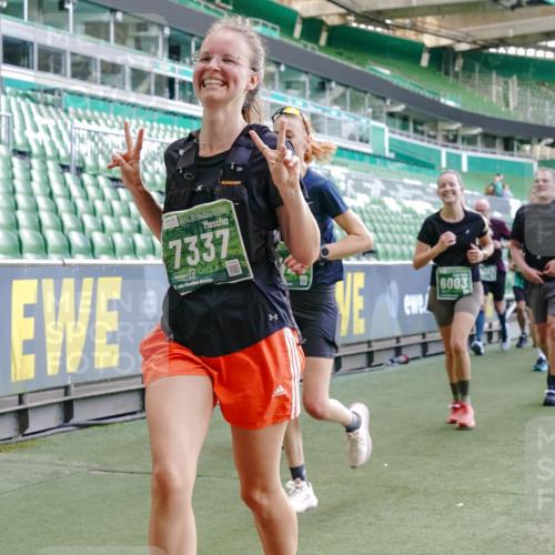 13.09.2026 - 21. swb-Marathon Bremen Michael Burmester http://msf.ph/oto/10475684 13.09.2026 13:16:39 Laufen im Stadion 134, 143, 153, 231, 263, 267, 271, 449, 588, 598, 612, 653, 990, 1057, 1185, 1312, 1465, 1539, 1813, 1825, 1874, 1987, 2013, 2067, 2096, 2218, 2235, 2259, 2351, 2359, 2363, 2381, 2385, 2386, 2389, 2468, 2532, 2550, 2562, 2579, 2586, 2655, 2664, 2667, 2678, 2698, 2760, 2778, 2783, 2797, 2799, 2821, 2846, 2859, 2874, 2974, 2996, 3001, 3075, 3104, 3133, 3157, 3165, 3185, 3195, 3213, 3237, 3265, 3314, 3331, 3366, 3382, 3387, 3479, 3486, 3501, 3506, 3512, 3829 meine-sportfotos.de