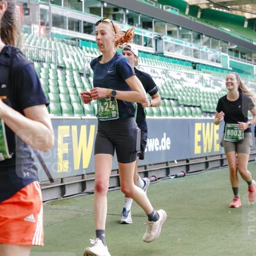 13.09.2026 - 21. swb-Marathon Bremen Michael Burmester http://msf.ph/oto/10475692 13.09.2026 13:16:39 Laufen im Stadion 134, 143, 153, 231, 263, 267, 271, 449, 588, 598, 612, 653, 990, 1057, 1185, 1312, 1465, 1539, 1813, 1825, 1874, 1987, 2013, 2067, 2096, 2218, 2235, 2259, 2351, 2359, 2363, 2381, 2385, 2386, 2389, 2468, 2532, 2550, 2562, 2579, 2586, 2655, 2664, 2667, 2678, 2698, 2760, 2778, 2783, 2797, 2799, 2821, 2846, 2859, 2874, 2974, 2996, 3001, 3075, 3104, 3133, 3157, 3165, 3185, 3195, 3213, 3237, 3265, 3314, 3331, 3366, 3382, 3387, 3479, 3486, 3501, 3506, 3512, 3829 meine-sportfotos.de