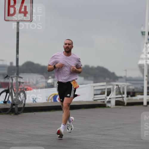13.09.2026 - Kiel Lauf Andreas Tolksdorf http://msf.ph/oto/10475824 13.09.2026 11:48:20 Kiellinie 4, 38, 9451 meine-sportfotos.de