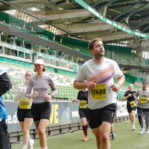 13.09.2026 - 21. swb-Marathon Bremen Michael Burmester http://msf.ph/oto/10475991 13.09.2026 10:39:08 Laufen im Stadion 10135, 10138, 10139, 10168, 10188, 10190, 10204, 10205, 10217, 10229, 10234, 10238, 10259, 10260, 10279, 10280, 10305, 10314, 10360, 10363, 10364, 10370, 10375, 10376, 10378, 10404, 10432, 10457, 10465, 10469, 10484, 10488, 10493, 10501, 10505, 10510, 10511, 10526, 10556, 10576, 10580, 10595, 10609, 10616, 10619, 10630, 10645, 10654, 10660, 10661, 10662, 10664, 10681, 10682, 10686, 10695, 10697, 10712, 10737, 10743, 10802, 10823 meine-sportfotos.de