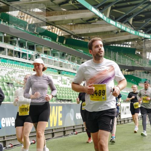 13.09.2026 - 21. swb-Marathon Bremen Michael Burmester http://msf.ph/oto/10476004 13.09.2026 10:39:08 Laufen im Stadion 10135, 10138, 10139, 10168, 10188, 10190, 10204, 10205, 10217, 10229, 10234, 10238, 10259, 10260, 10279, 10280, 10305, 10314, 10360, 10363, 10364, 10370, 10375, 10376, 10378, 10404, 10432, 10457, 10465, 10469, 10484, 10488, 10493, 10501, 10505, 10510, 10511, 10526, 10556, 10576, 10580, 10595, 10609, 10616, 10619, 10630, 10645, 10654, 10660, 10661, 10662, 10664, 10681, 10682, 10686, 10695, 10697, 10712, 10737, 10743, 10802, 10823 meine-sportfotos.de