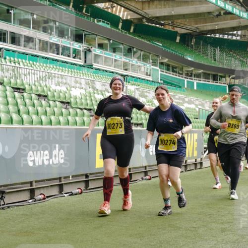 13.09.2026 - 21. swb-Marathon Bremen Michael Burmester http://msf.ph/oto/10476050 13.09.2026 10:39:09 Laufen im Stadion 10135, 10138, 10139, 10168, 10188, 10190, 10204, 10205, 10217, 10229, 10234, 10238, 10259, 10260, 10279, 10280, 10305, 10314, 10360, 10363, 10364, 10370, 10375, 10376, 10378, 10404, 10432, 10457, 10465, 10469, 10484, 10488, 10493, 10501, 10505, 10510, 10511, 10526, 10556, 10576, 10580, 10595, 10609, 10616, 10619, 10630, 10645, 10654, 10660, 10661, 10662, 10664, 10681, 10682, 10686, 10695, 10697, 10712, 10737, 10743, 10802, 10823 meine-sportfotos.de
